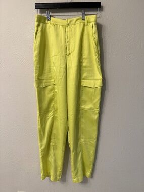 NWT House of Harlow size 6 High Rise Satin Cargo Pants Chartreuse Yellow